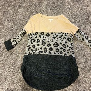 Maurices small shirt!